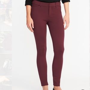 OLD NAVY • burgundy pixie built-in sculpt